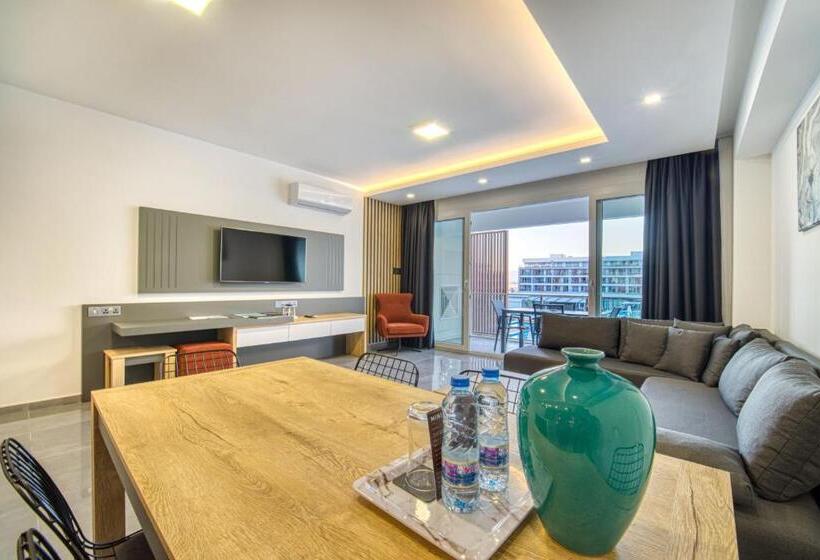 اتاق لوکس, Courtyard Long Beach Holiday Resort
