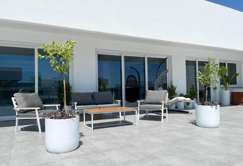 1 Bedroom Penthouse Apartment, Courtyard Long Beach Holiday Resort