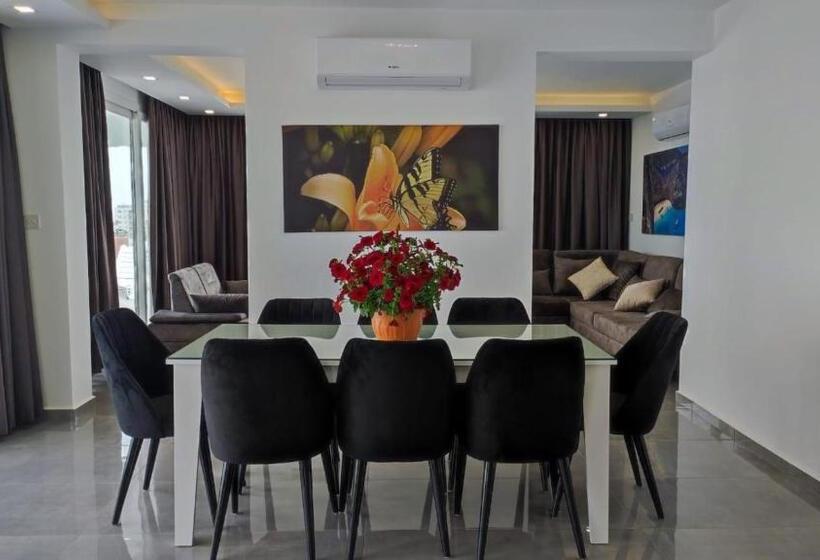 1 Bedroom Penthouse Apartment, Courtyard Long Beach Holiday Resort