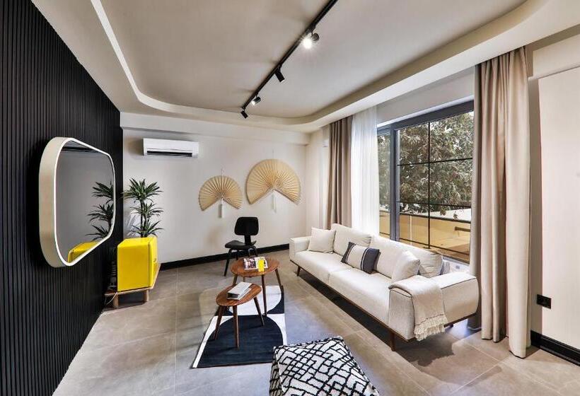 Люкс Superior, Luff Suites
