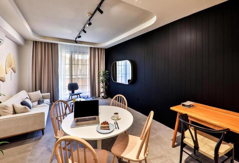 Люкс 2 Спальни, Luff Suites