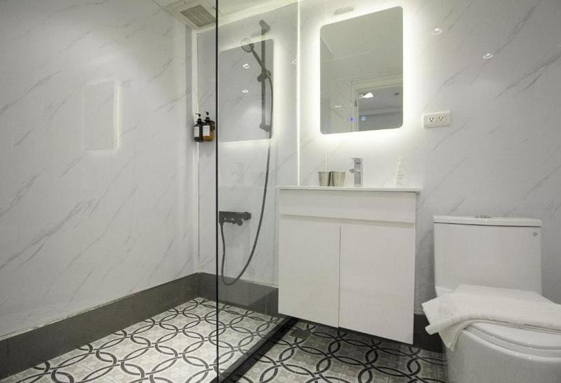 استودیوی لوکس, 小所在 Urban Abode 所在行旅