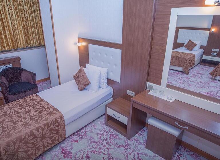 اتاق استاندارد سه نفره, Grand Nakhchivan