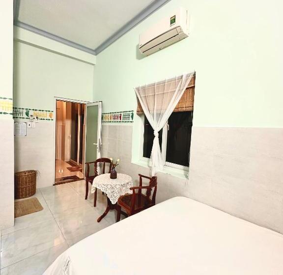 اتاق استاندارد چهار تخته, Hacoda Homestay