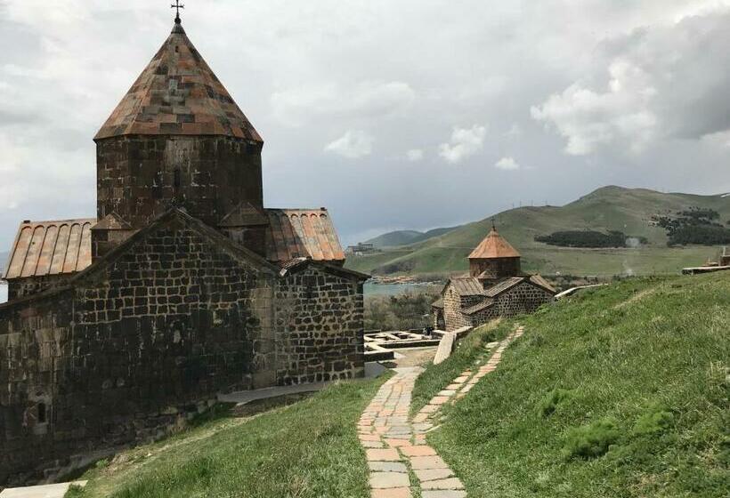 سوییت, Armenia Vansevan