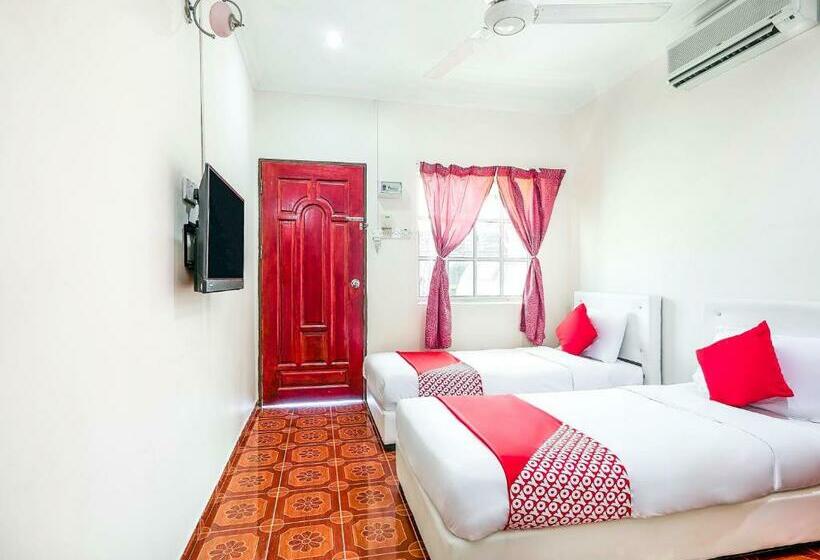 Номер Deluxe, D  Anjung Inn