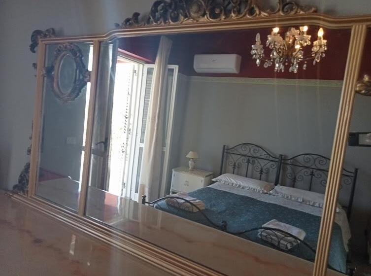 اتاق اکونومی, Villa Dei Principi