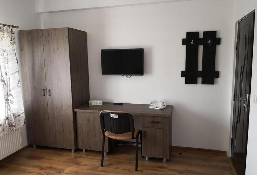 استودیوی استاندارد, Dnt House & Spa
