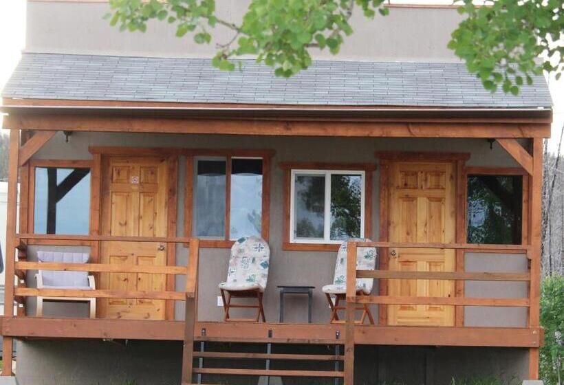 디럭스 스튜디오, Woodlands Fishin Resort