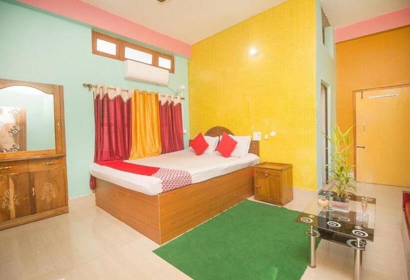 디럭스 트리플 룸, Vaccinated Staff  Oyo 60869 Sandhana Homestay