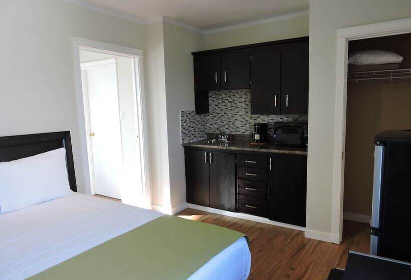 Люкс Повышенной Комфортности, Almo Court Motel