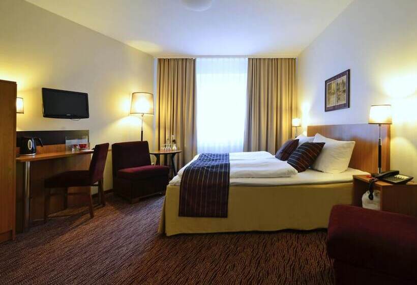 Номер Стандарт, Comfort Hotel Tom Kyle