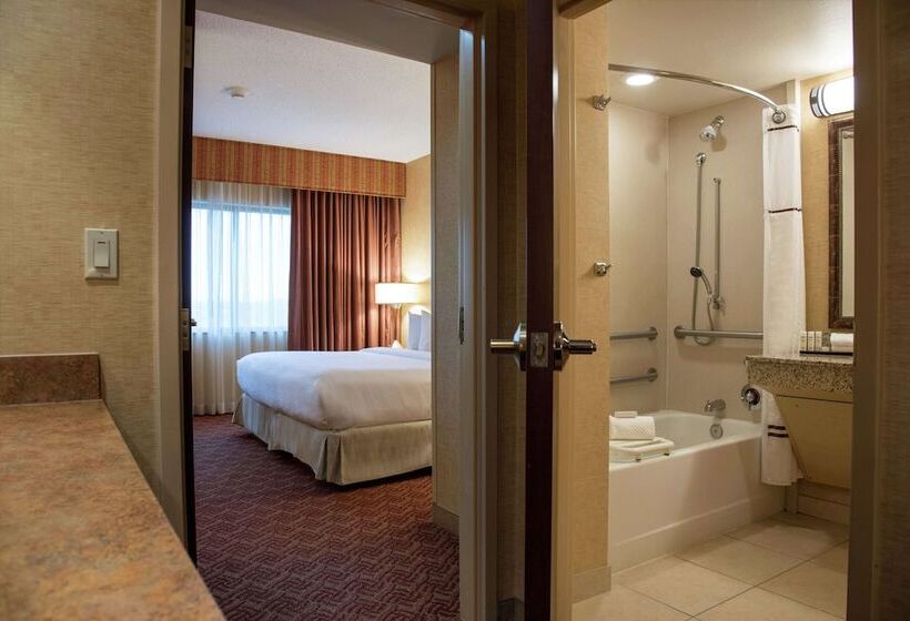 سوئیت برای معلولان, Embassy Suites By Hilton Charlotte Concord Golf Resort & Spa