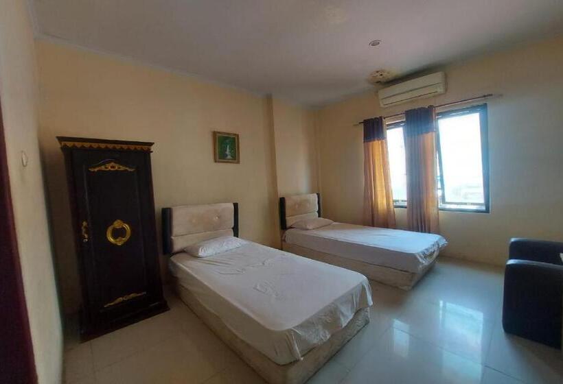 Номер Стандарт, Mulia Kendari Mitra Reddoorz