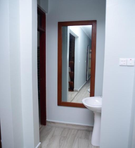 Дом 3 Спальни, Charming Eco Homestay Near Kilimanjaro International Airport