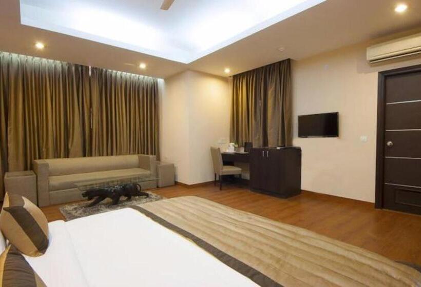 Suite, Zenith Hotel   Delhi Airport