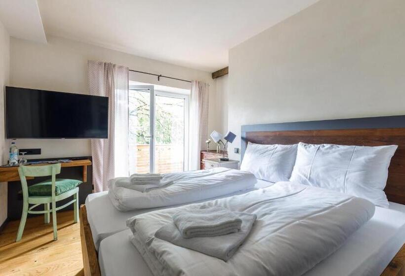 Номер Стандарт с Балконом, Bergwirt Hotel & Gasthof