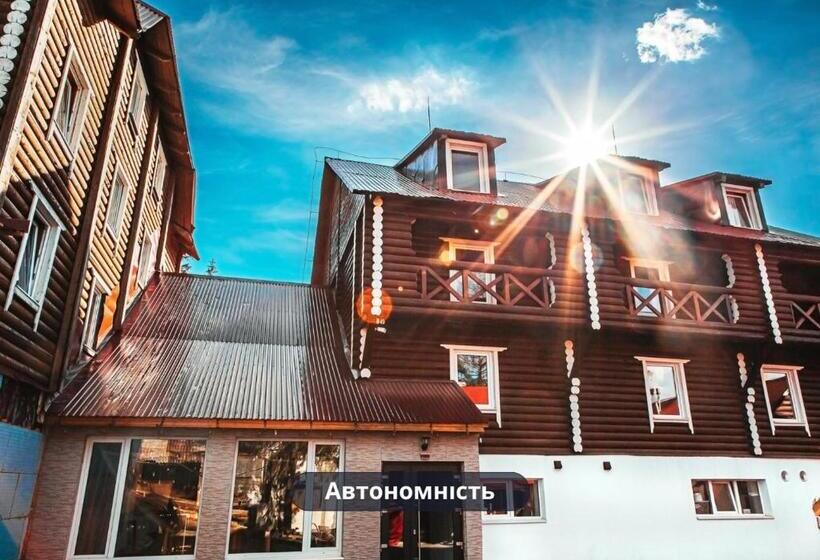 Семейный Номер Вид на Горы, Gremi