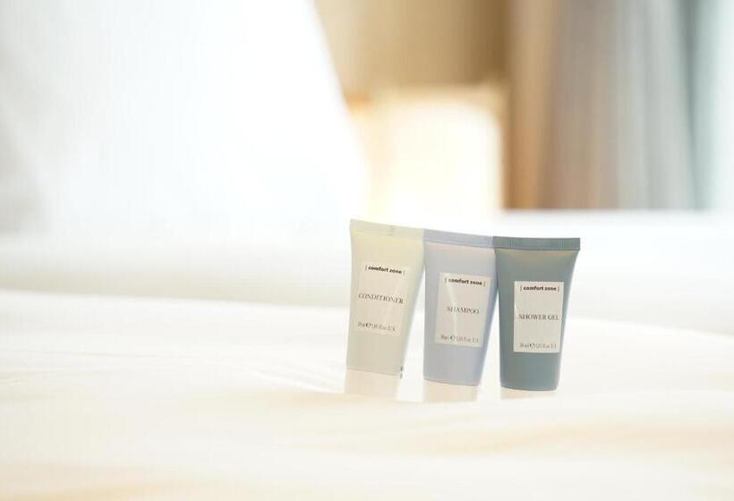 Chambre Standard, Oakwood Hotel Oike Kyoto