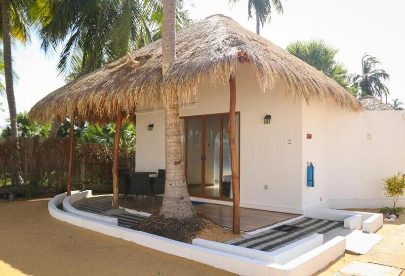 کلبه ییلاقی سوپریور یک خوابه, The Blue Lagoon Resort  Kalpitiya