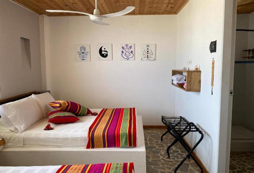 Номер Стандарт 2 Двуспальные Кровати, Casa Sattva  Bed & Breakfast