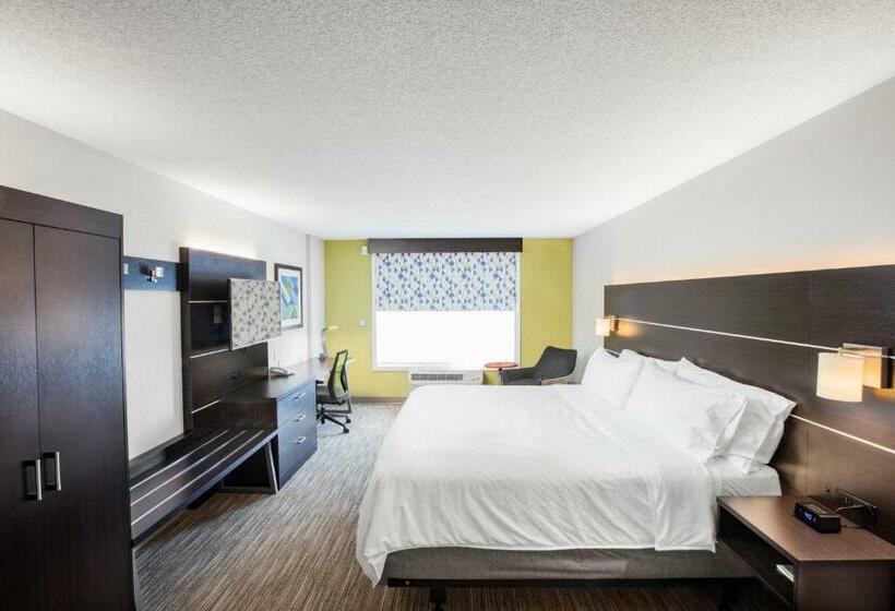 Номер Executive Кровать Кинг, Holiday Inn Express Hotel & Suites Altoona Des Moines, An Ihg