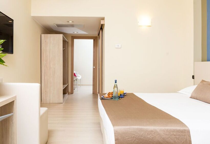 سوییت جونیور, Helios Hotel & Terrazza Mia