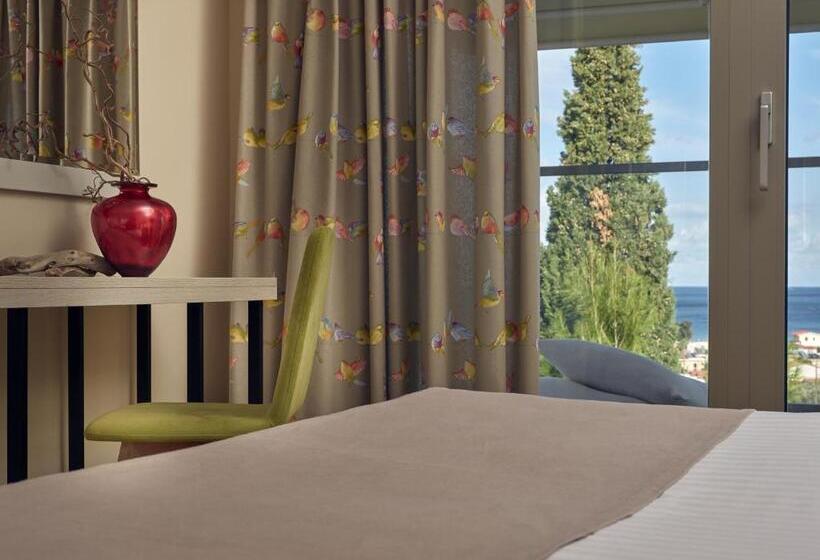 Номер Deluxe, Koukounaria Hotel & Suites