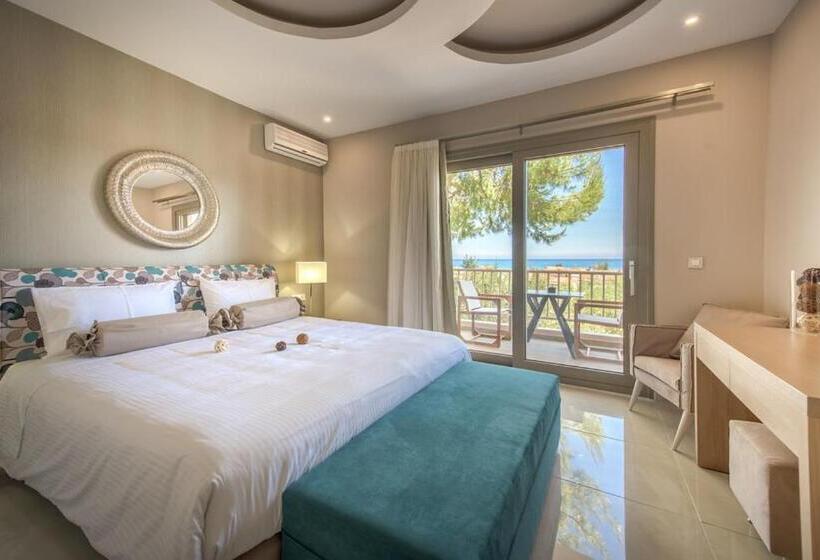Люкс Сеньор, Koukounaria Hotel & Suites