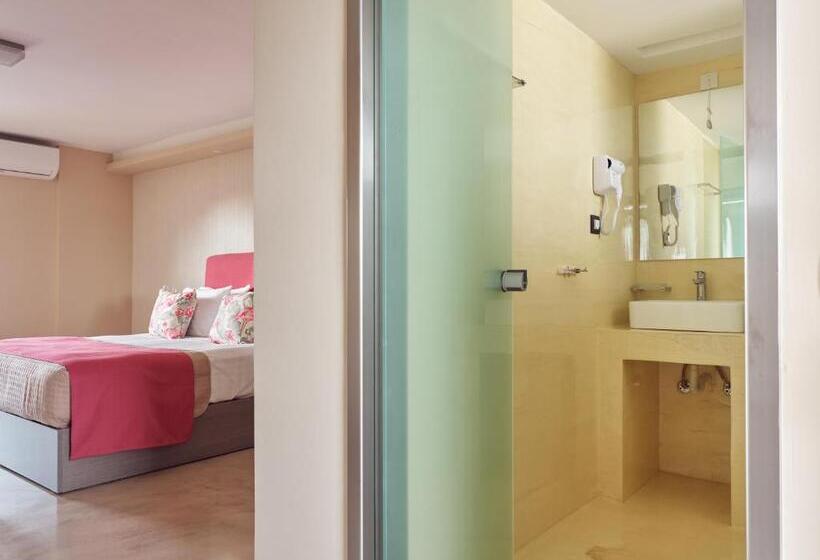 Номер Стандарт, Koukounaria Hotel & Suites