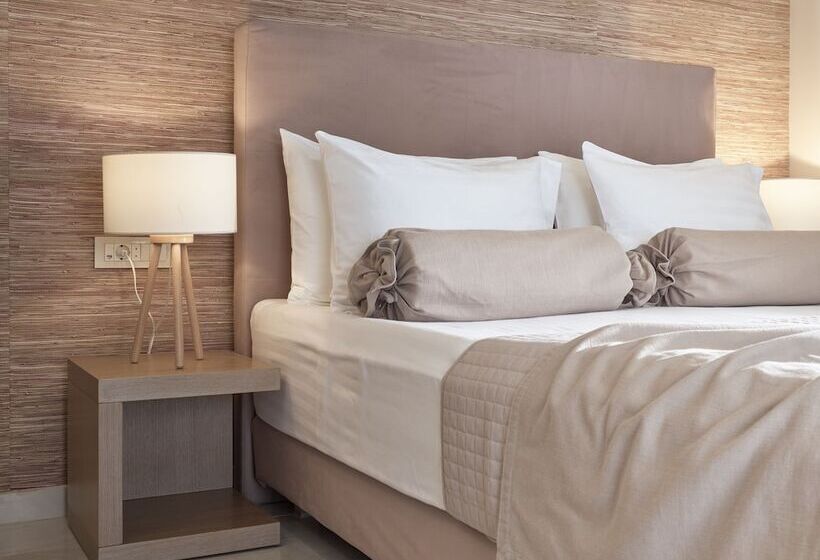 Люкс Сеньор, Koukounaria Hotel & Suites