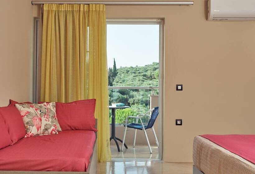 Номер Стандарт, Koukounaria Hotel & Suites