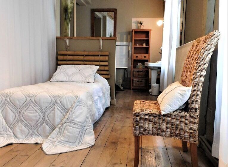 Номер Стандарт Трехместный, Prieuré Saint Louis Maison D Hôtes