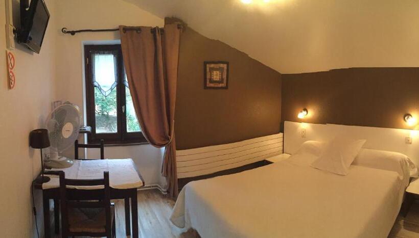 Номер Стандарт, Auberge Les Glycines