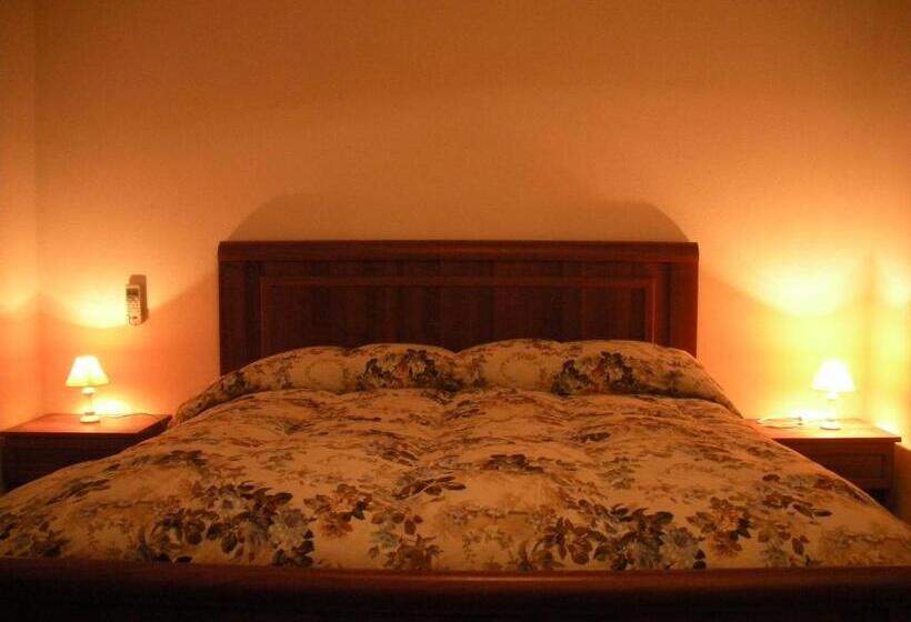 Quarto Triplo Estandar, S Archittu Bed&breakfast