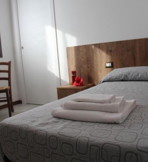 Quarto Estandar Individual, Agriturismo La Lupa
