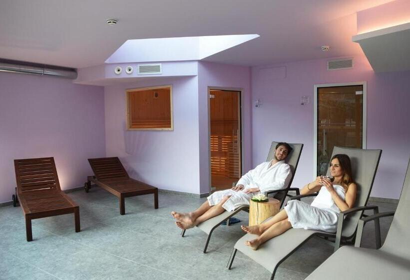 Студия Deluxe, Residence & Wellness 3mila