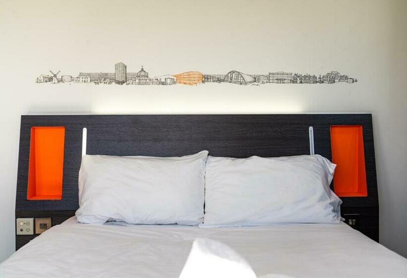 Номер Стандарт, Easyhotel Oxford