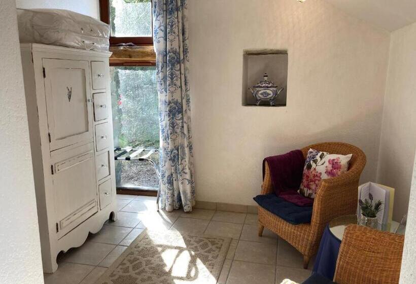 Номер Стандарт, Chambres D Hotes   La Marmoire