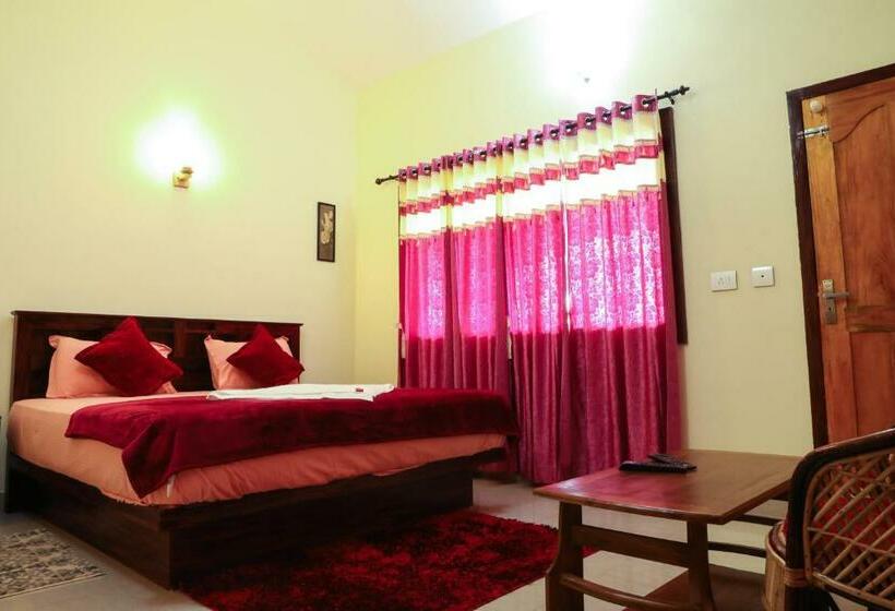 Люкс с Балконом, Green Garden Deluxe Room