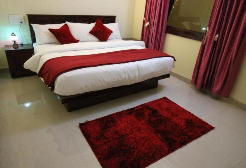 Люкс с Балконом, Green Garden Deluxe Room