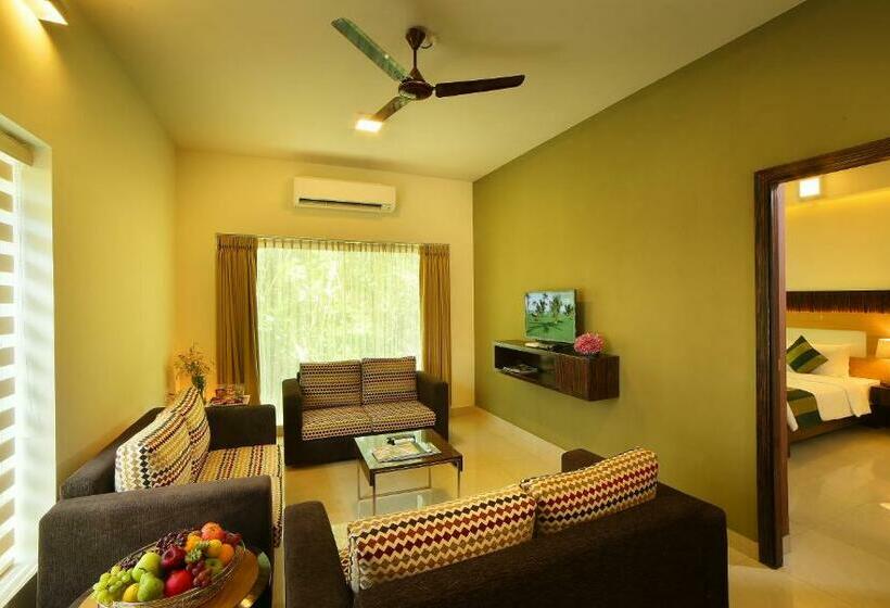 Люкс 3 Спальни, Casa Rio Resorts Athirappilly