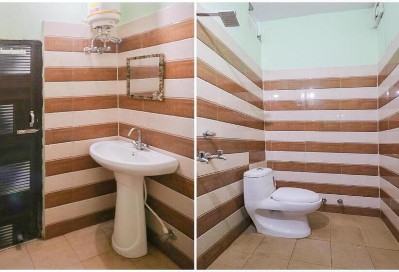 Трехместный Номер Классика, Vaccinated Staff  Oyo 79969 Flagship Night Inn