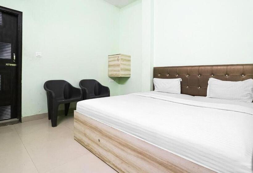 Трехместный Номер Классика, Vaccinated Staff  Oyo 79969 Flagship Night Inn