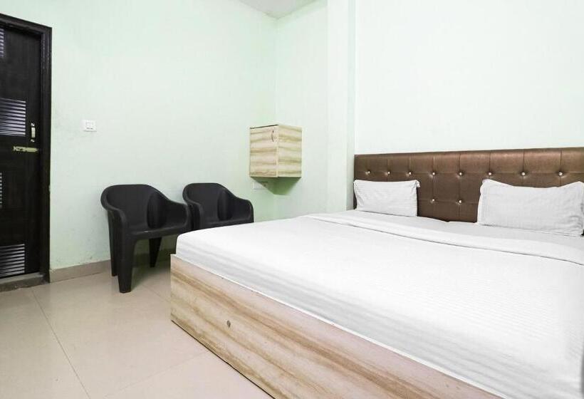 Трехместный Номер Классика, Vaccinated Staff  Oyo 79969 Flagship Night Inn