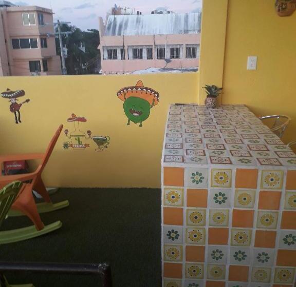 Standardrum, Cancun Guest House 5