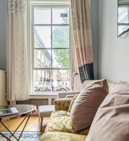 Номер Стандарт, House Close To Kings Cross