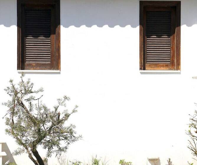 Quarto Dúplex, Candia House