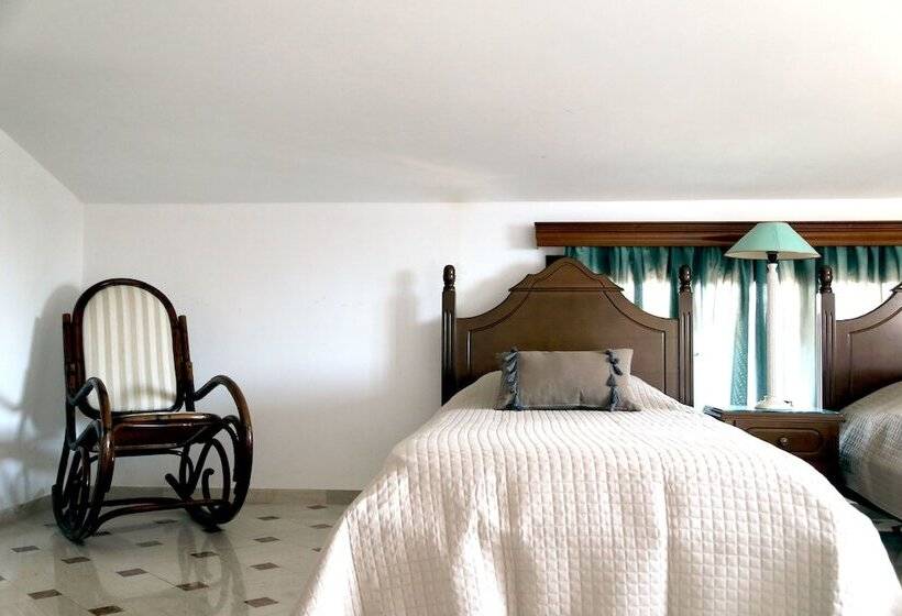 Quarto Dúplex, Candia House