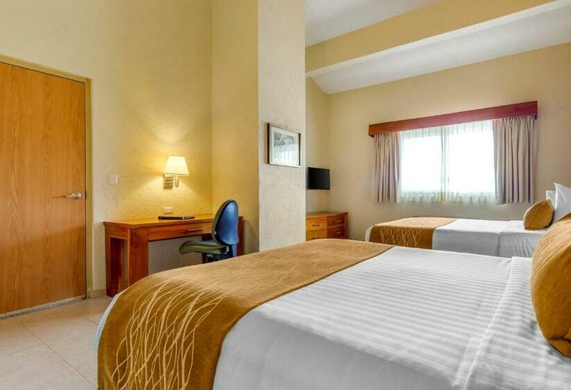 2 Sovrums Svit, Comfort Inn Puerto Vallarta Golfside & Marina